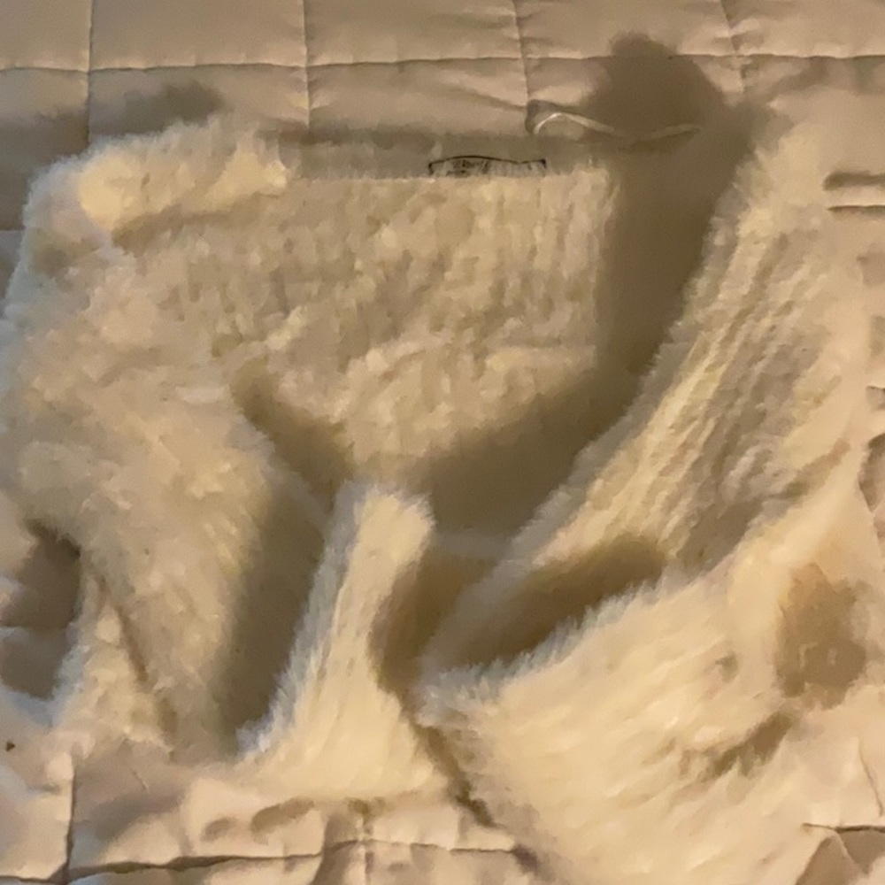 2Bella Cropped Sweater